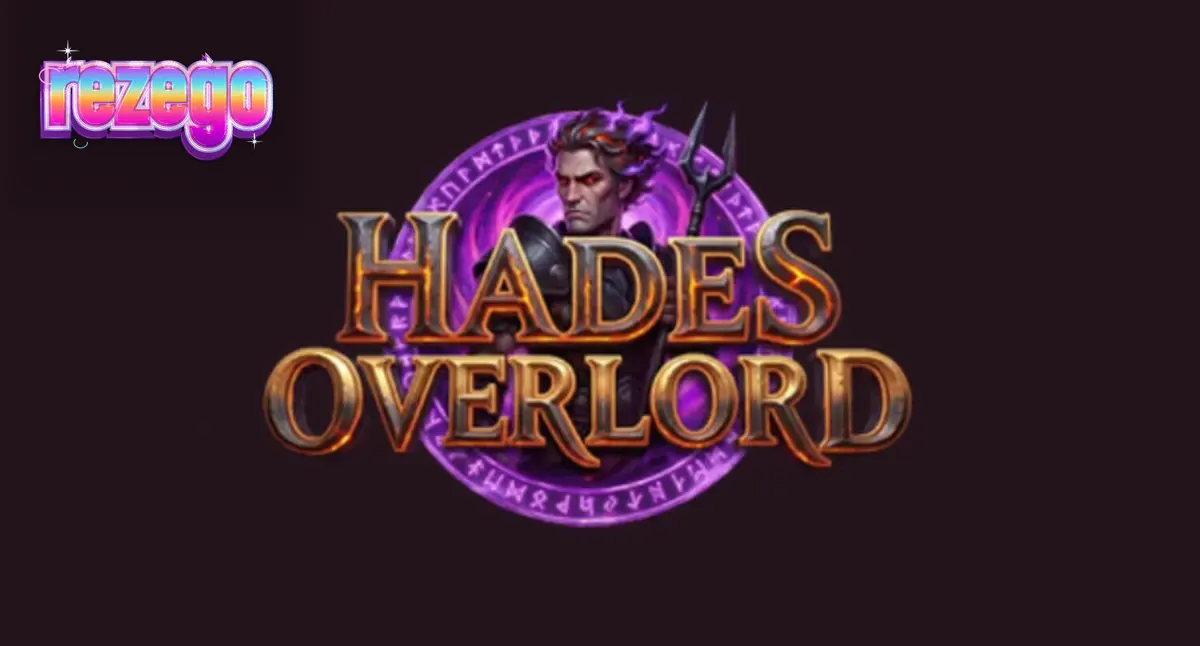 Tampilan layar utama slot Hades Overlord dengan dewa Hades yang mengintimidasi dan gulungan yang dihiasi artefak kuno.